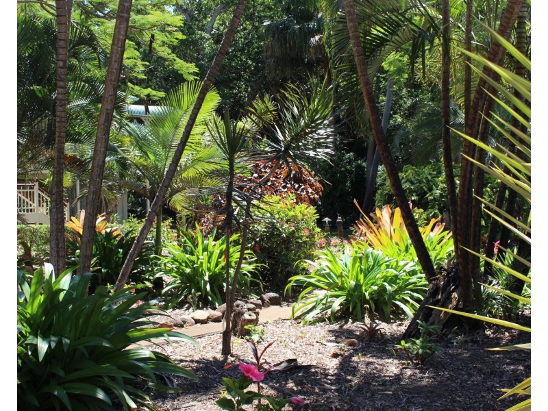 Moore Park Beach QLD 4670