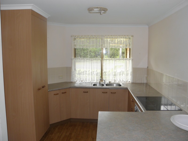 60 Moore Park Rd, Moore Park Beach QLD 4670
