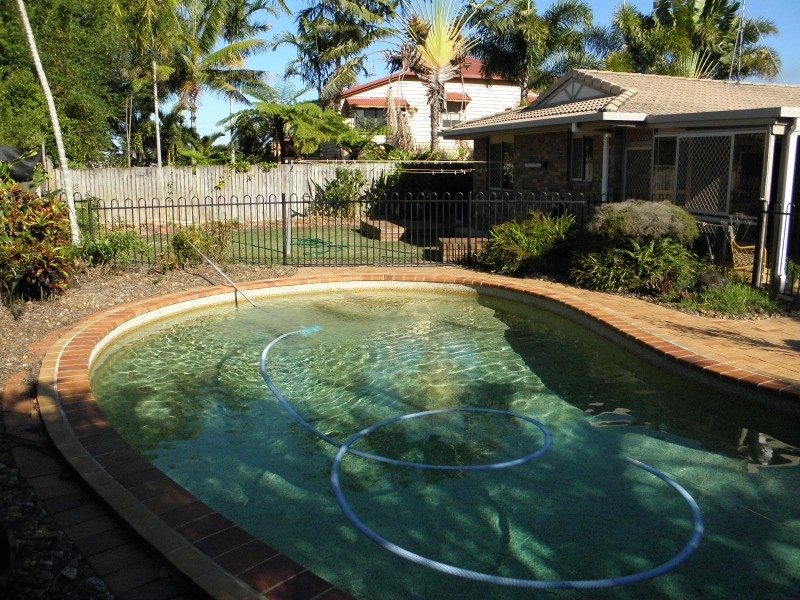 8 Tea Tree Ct, Moore Park Beach QLD 4670