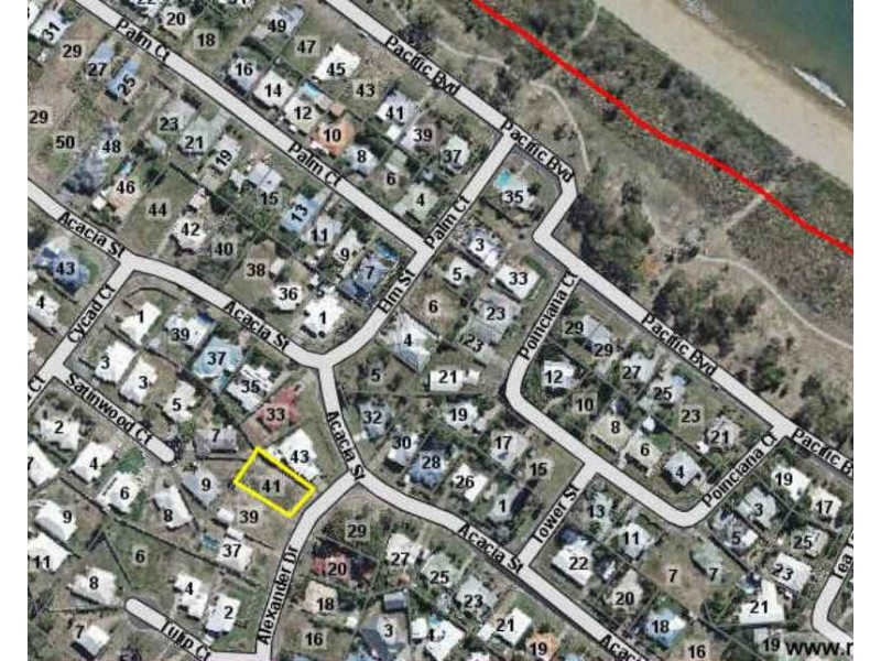 41 Alexander Dr, Moore Park Beach QLD 4670