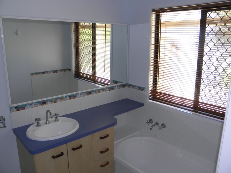 12 Tea Tree Ct, Moore Park Beach QLD 4670