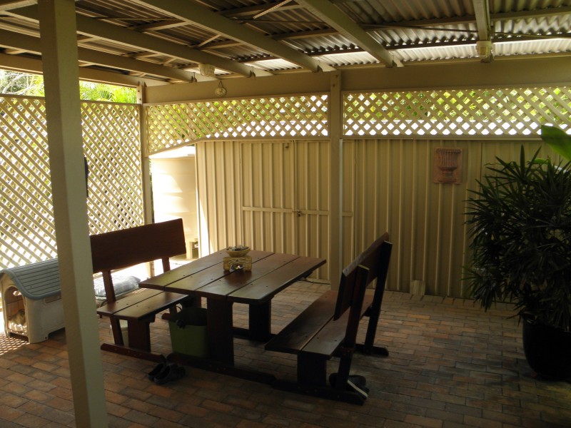 58 Palm View Dr, Moore Park Beach QLD 4670