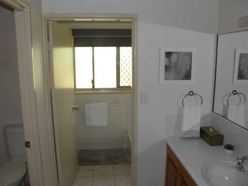 58 Palm View Dr, Moore Park Beach QLD 4670