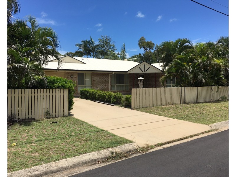 20 Moore Park Rd, Moore Park Beach QLD 4670