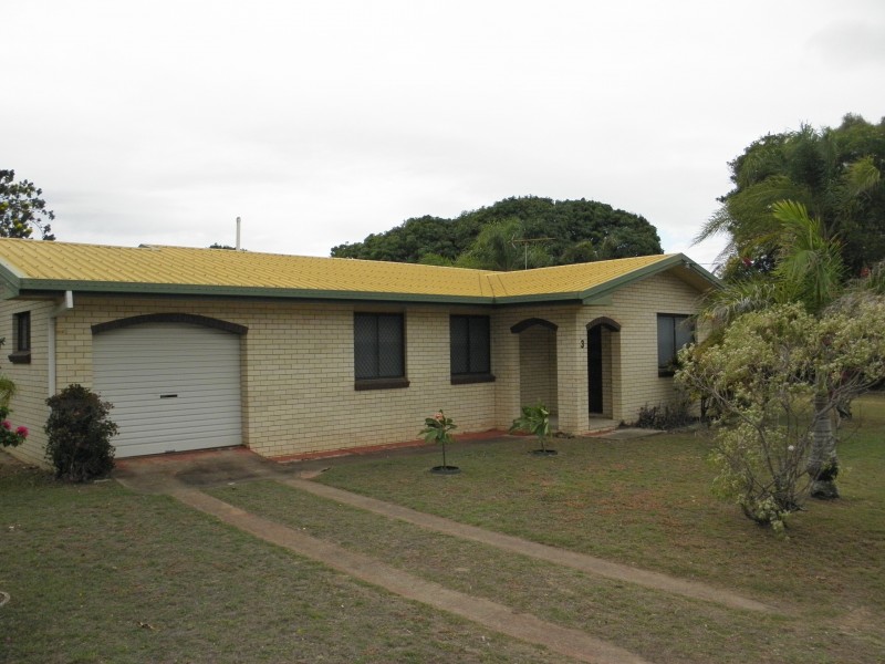 3 Moore Park Rd, Moore Park Beach QLD 4670