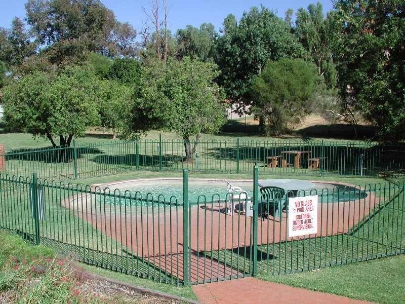 7 Banker Street, Barooga NSW 3644