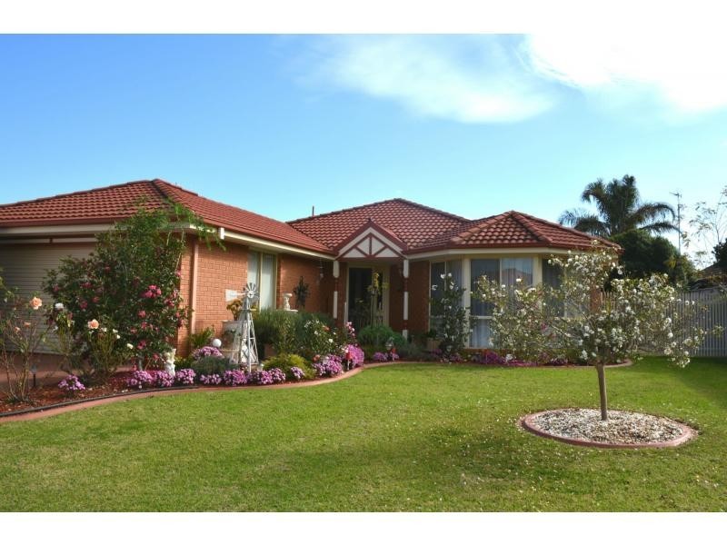 6 Bisogni Drive, Cobram VIC 3644