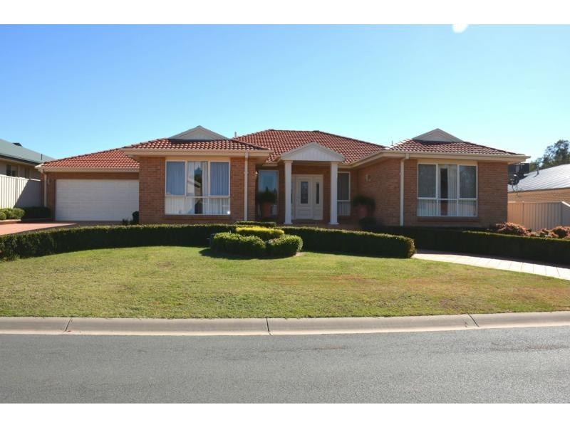 6 Rio Vista Court, Cobram VIC 3644