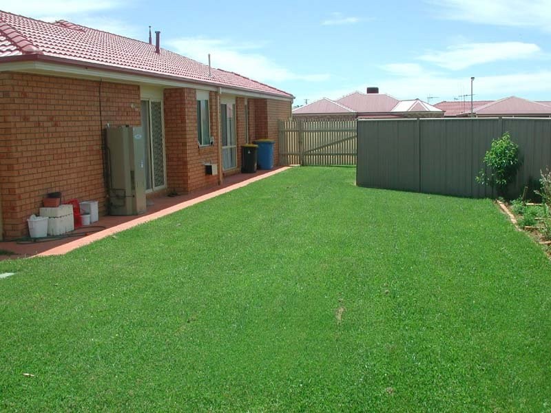37 Sturt Street, Cobram VIC 3644