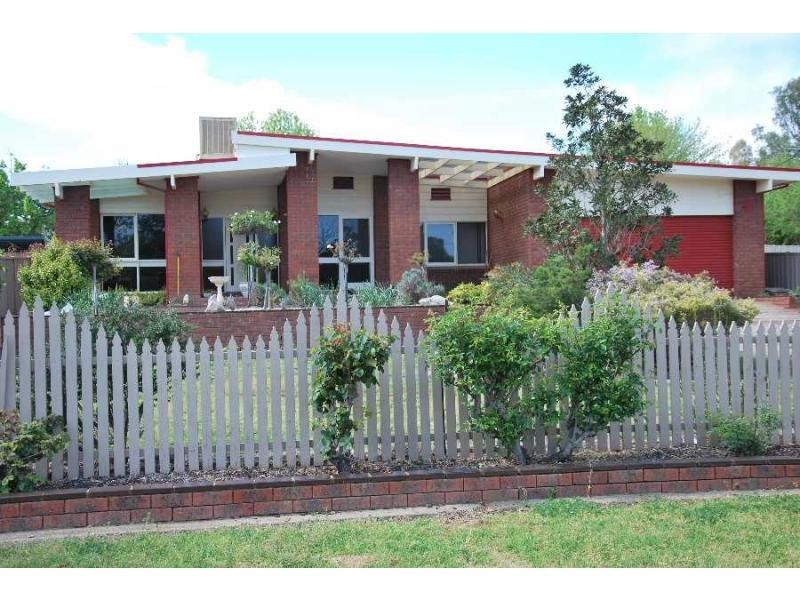 43 Collie Street, Barooga NSW 3644