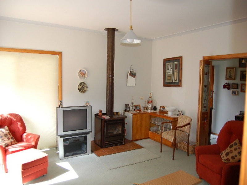 15 Hughes Street, Barooga NSW 3644