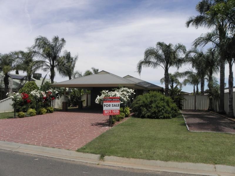 4 Ellen Drive, Cobram VIC 3644