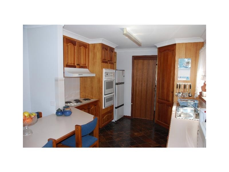 12 Brooks Avenue, Barooga NSW 3644