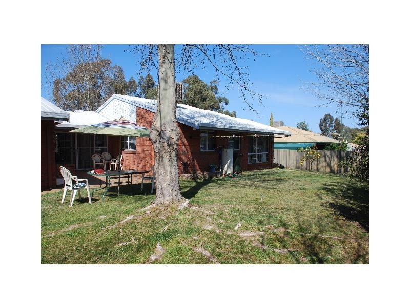 12 Brooks Avenue, Barooga NSW 3644