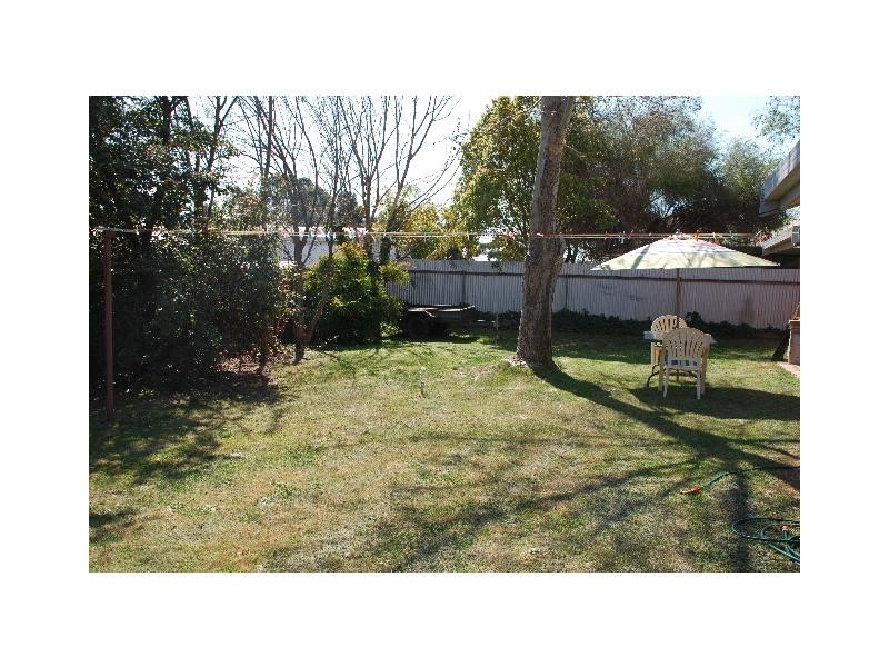 12 Brooks Avenue, Barooga NSW 3644