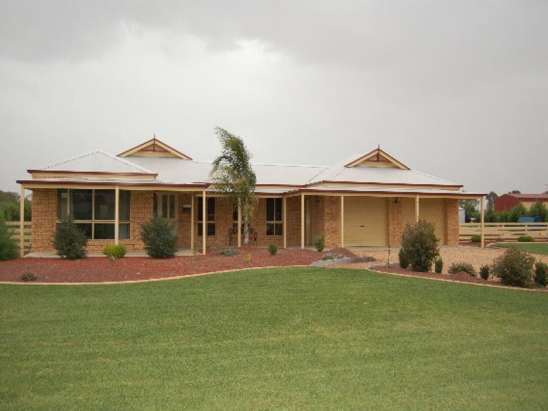 28 Snell Road, Barooga NSW 3644