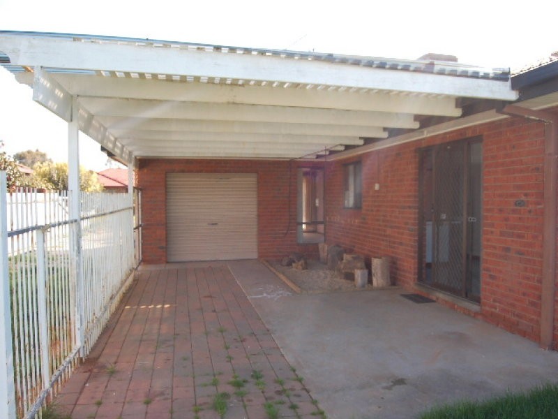 11 Hume Street, Cobram VIC 3644