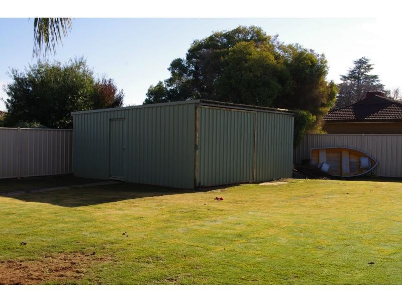 11 Toms Drive, Cobram VIC 3644