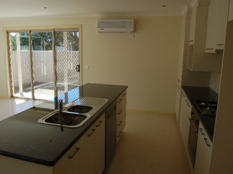 2/13 William Street, Cobram VIC 3644