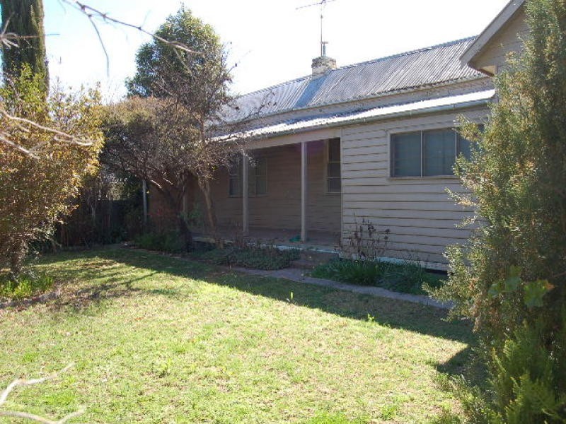 25 Hill Street, Tocumwal NSW 2714
