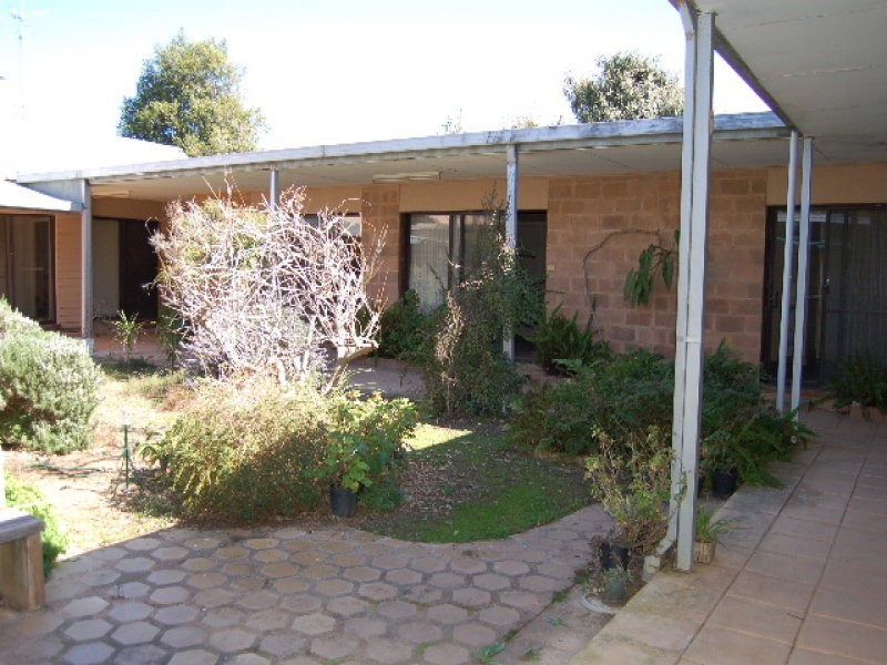 25 Hill Street, Tocumwal NSW 2714