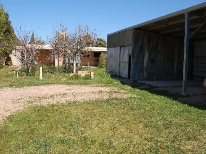 25 Hill Street, Tocumwal NSW 2714