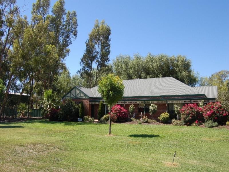 7 Kokoda Road, Yarroweyah VIC 3644