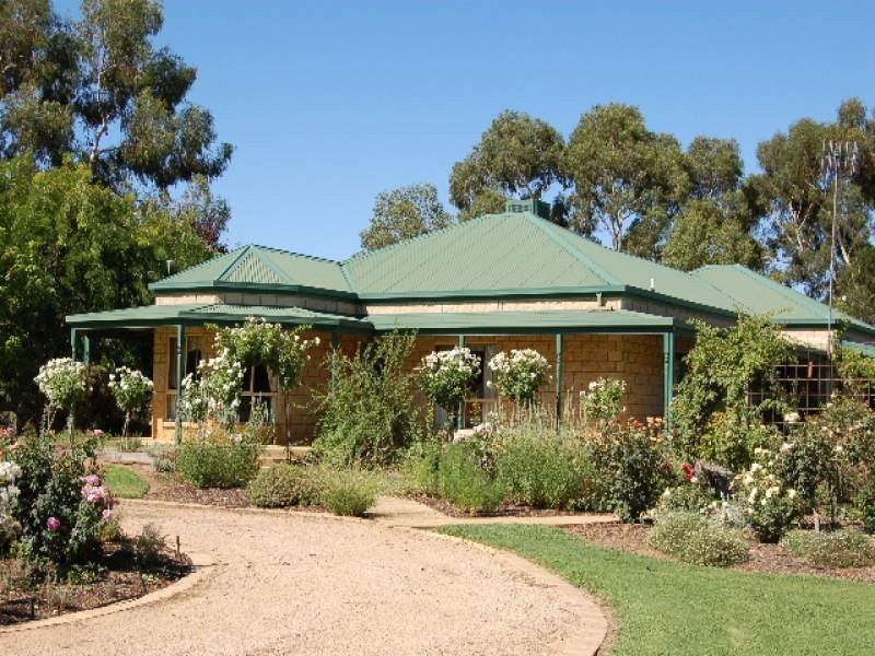 N 1 naughton road, Koonoomoo VIC 3644