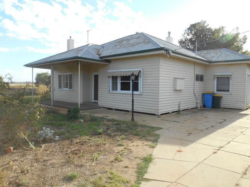 1 Beek Street, Katamatite VIC 3649