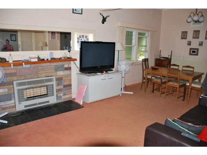 1 Beek Street, Katamatite VIC 3649