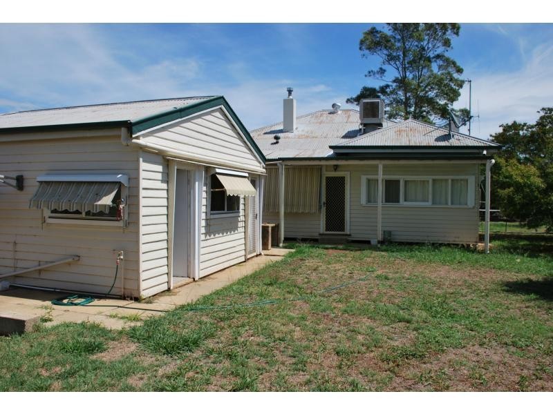 1 Beek Street, Katamatite VIC 3649