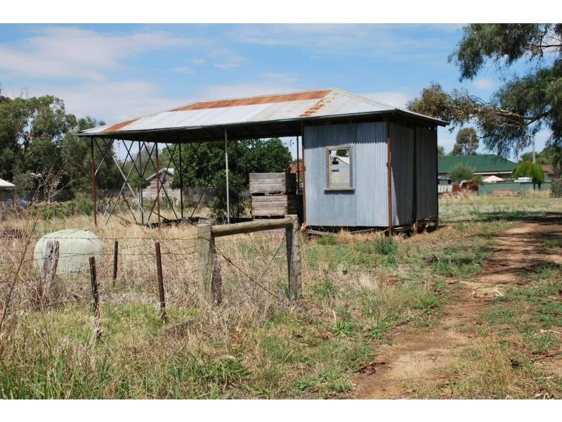 1 Beek Street, Katamatite VIC 3649