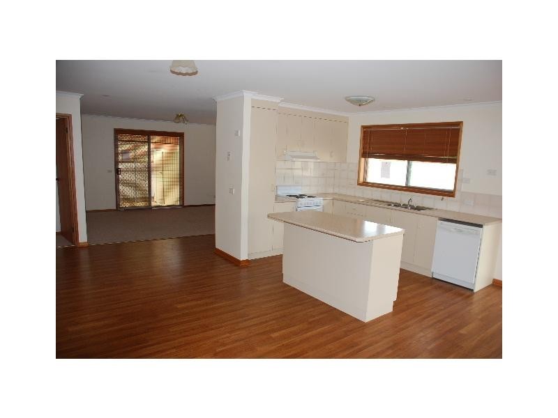 3/7 Gregory Street, Cobram VIC 3644