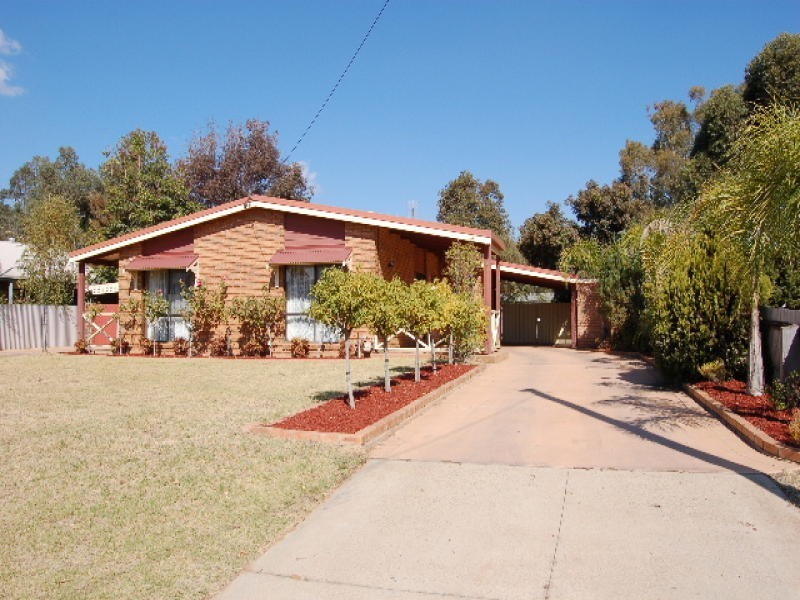 17 Kamarooka Street, Barooga NSW 3644