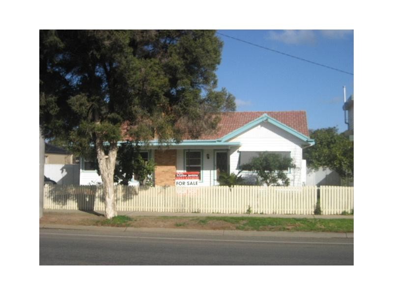 24 Mookarii Street, Cobram VIC 3644