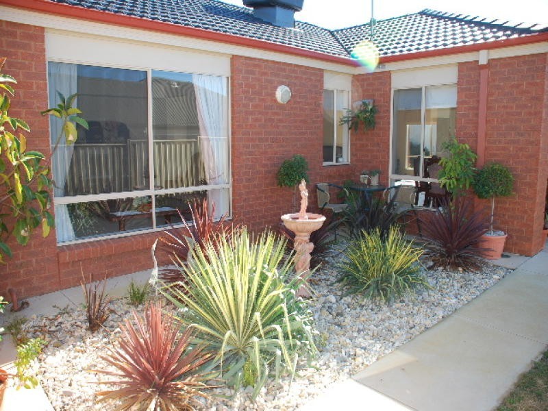 50 Lawson Drive, Barooga NSW 3644