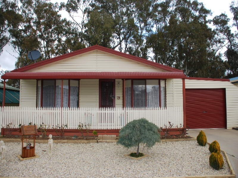 60 Lakeside Drive, Oasis Village, Cobram VIC 3644