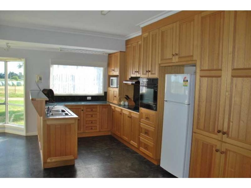 36 Montgomery Road, Yarroweyah VIC 3644