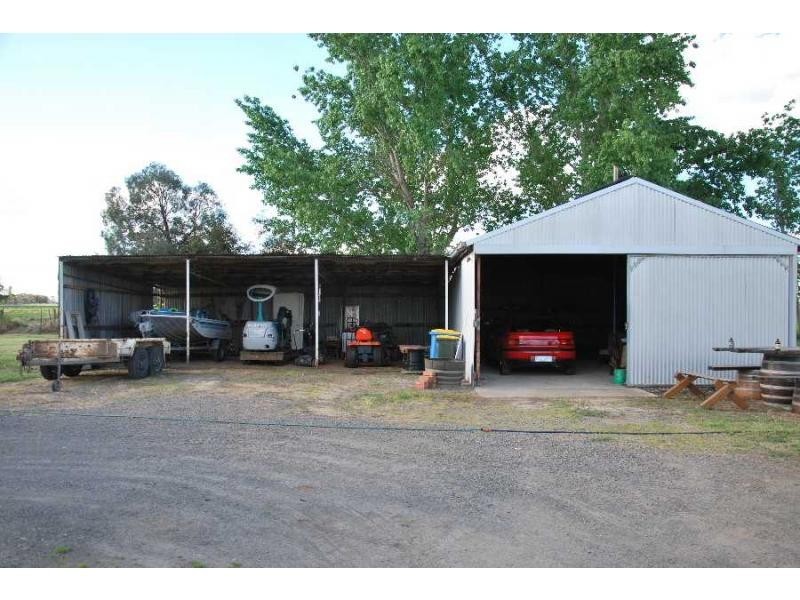 36 Montgomery Road, Yarroweyah VIC 3644