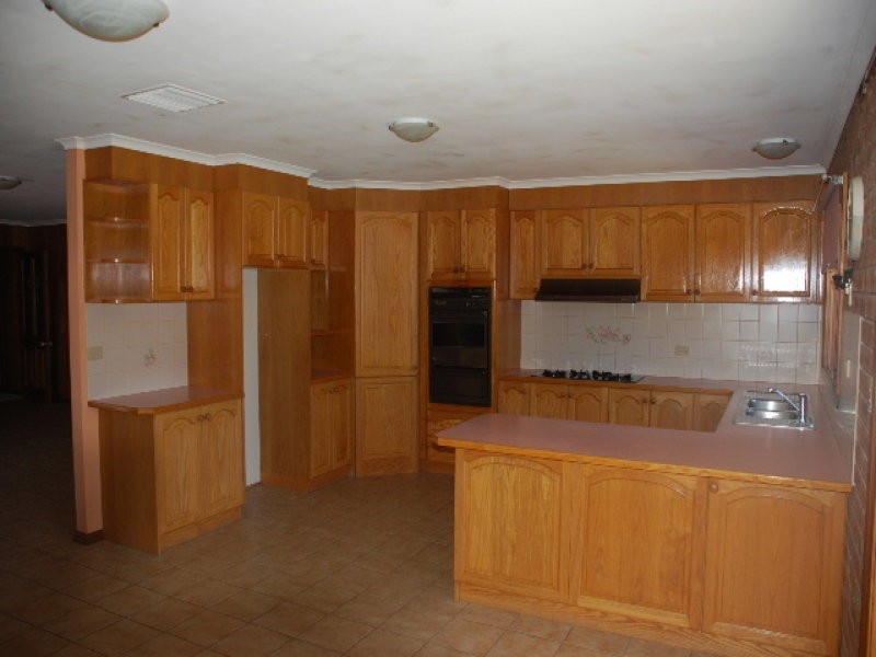 2 Apricot Circuit, Cobram VIC 3644