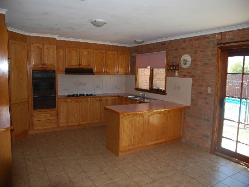 2 Apricot Circuit, Cobram VIC 3644