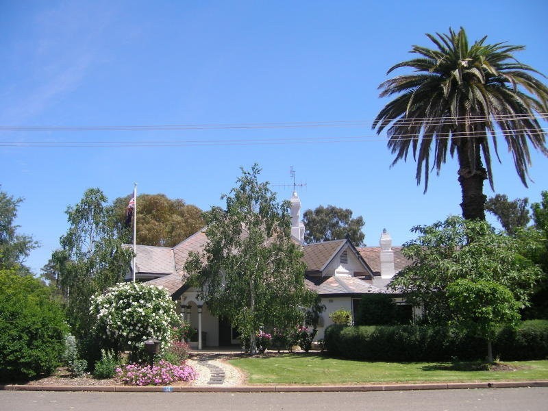 14 Bridge Street, Tocumwal NSW 2714