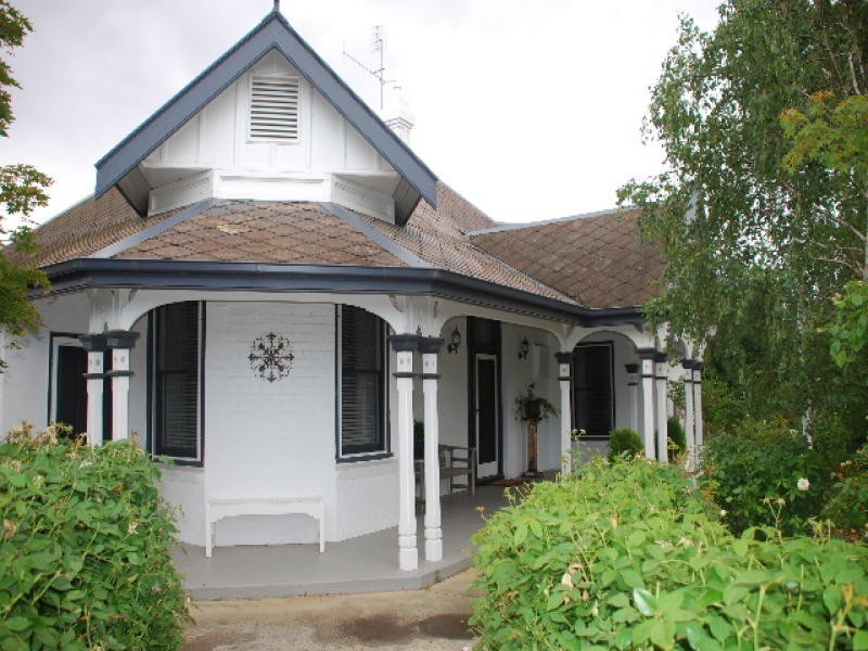 14 Bridge Street, Tocumwal NSW 2714