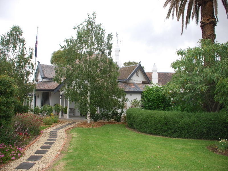 14 Bridge Street, Tocumwal NSW 2714