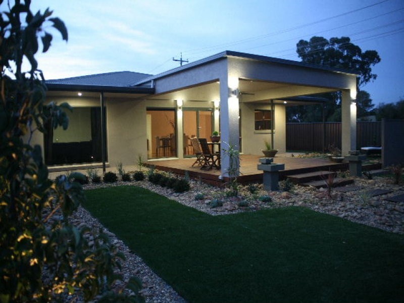 20 Collie Street, Barooga NSW 3644