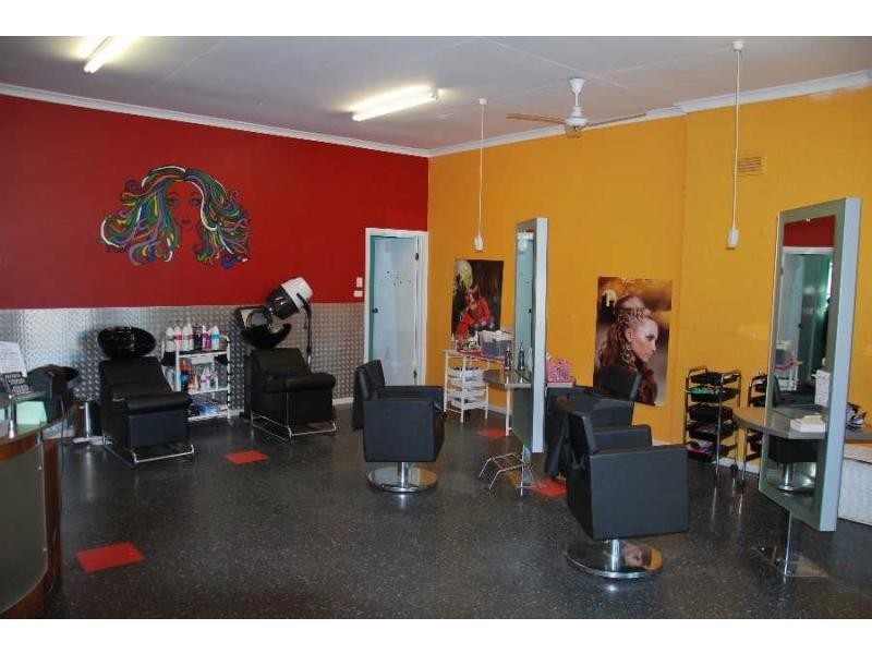 74 Hennessey Street, Tocumwal NSW 2714