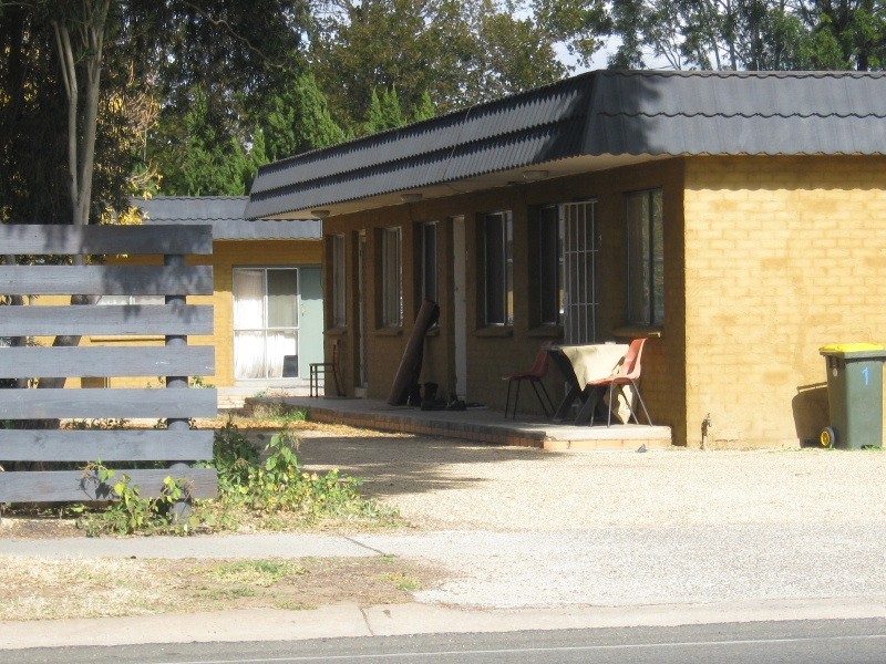 Unit 3/16 Mookarii Street, Cobram VIC 3644
