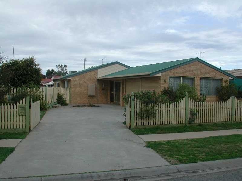 18 Sims Road, Cobram VIC 3644