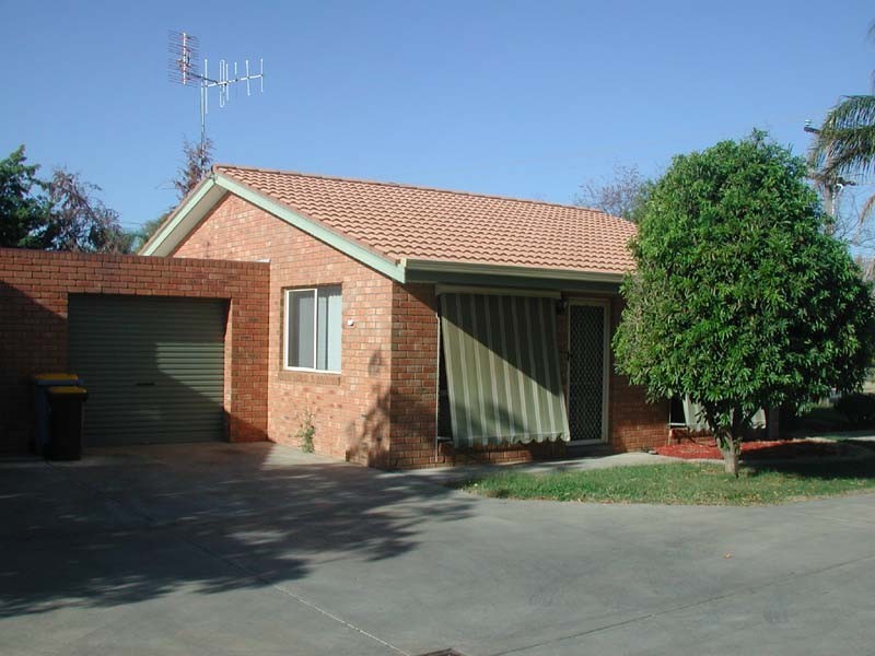 2/60 Collie Street, Barooga NSW 3644