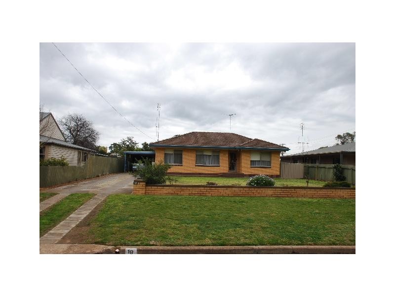 18 Collie Street, Barooga NSW 3644